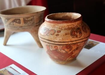Mayan Vase: Woman Discovers Priceless 2,000-Year-Old Treasure in Maryland Thrift Store