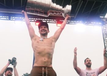 Stanley Cup Victory: Panthers Celebrate Despite Rain – National Coverage